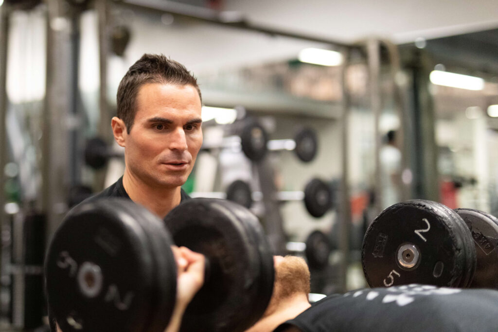 Krafttraining mit Supersätzen – effektive Intensitätstechniken für maximale Muskelzuwächse beim Bodybuilding
