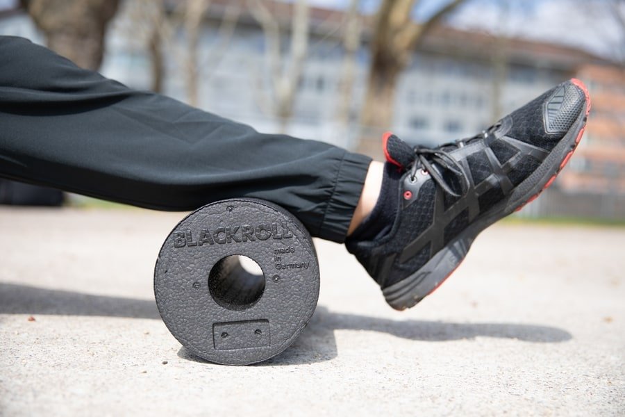 Faszientraining Zürich – Rückenmassage mit BLACKROLL®.